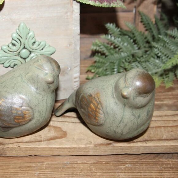 Rustic French Country Ceramic Decor Birds & Greenery Box Arrangement - Picture 3 of 8